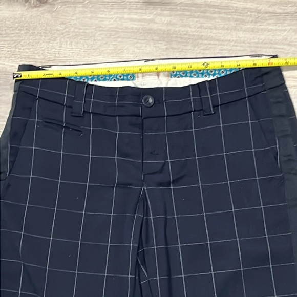 American Eagle Women's Navy Blue and White Checkered Dress Pants - Picture 4 of 5